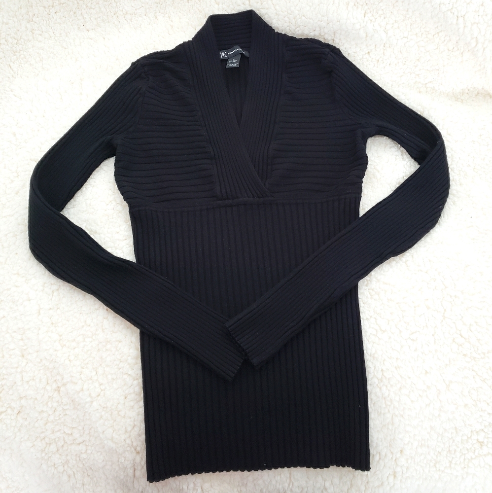 INC v-neck long sleeve sweater